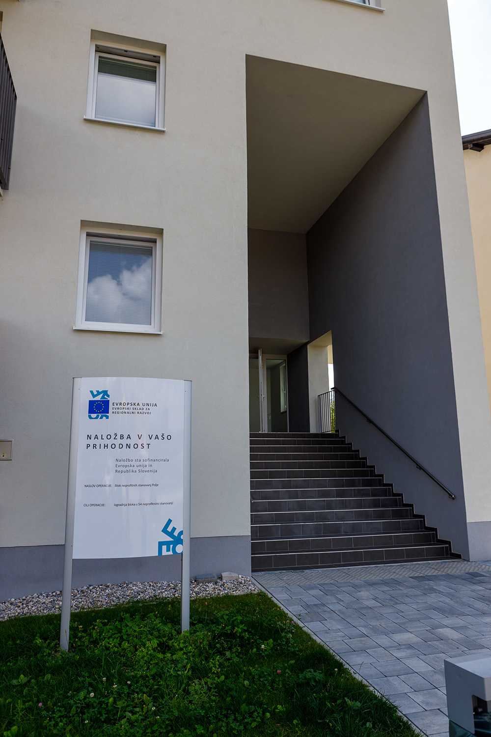 BLOKI NEPROFITNIH STANOVANJ - SLOVENJ GRADEC